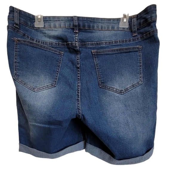 Blue Savvy Sz 16 Beaded Embellished Bermuda Shorts - Picture 3 of 7